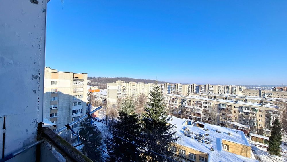 3 Кімнатна Квартира Напроти Ринку  Сільпо