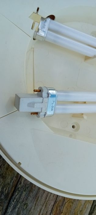 Candeeiro com duas lâmpadas halogeneo