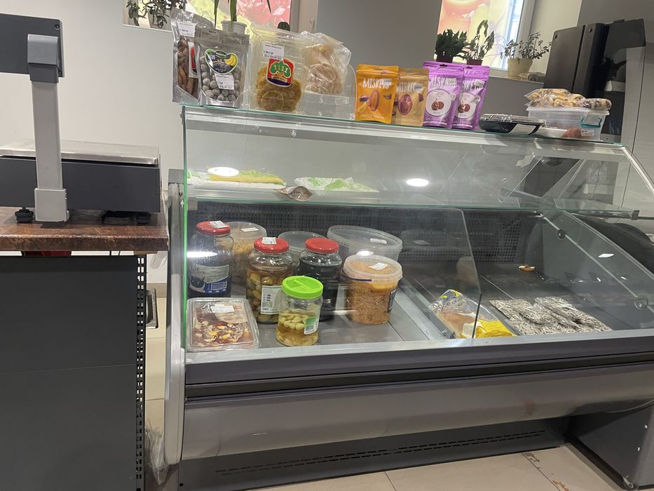 Холодильні вітрині Siena-2,0м та Кароліна 1,6 м