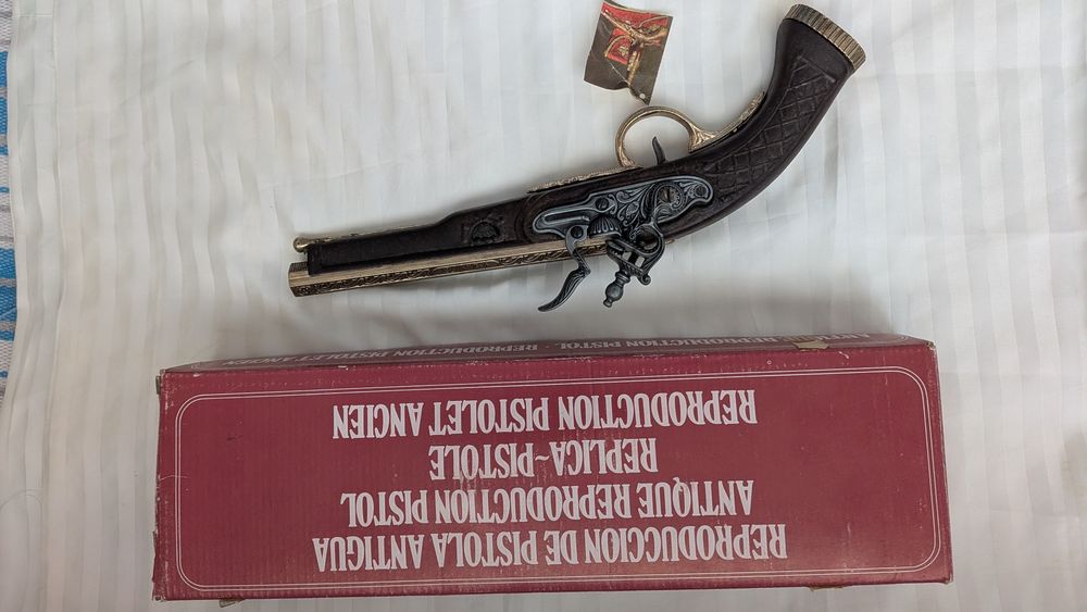 Pistolas decorativas