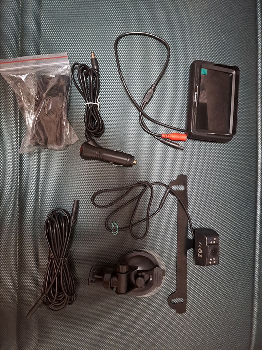 Камера заднего вида с монитором наблюдение за ребёнком в автокресле