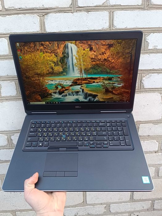 17.3" Ідеал, Ігровий ноутбук DELL (Xeon/32/1000/P3000 6GB)
