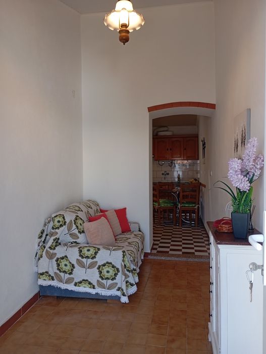Vendo habitação T2 totalmente restaurado em Monte dos Mestres (Almodôvar )mais informações MP