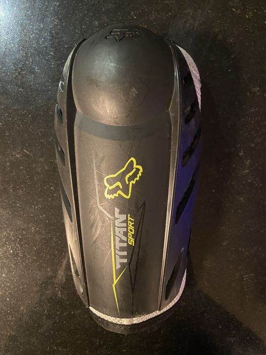 Cotoveleiras Fox Titan Sport MTB