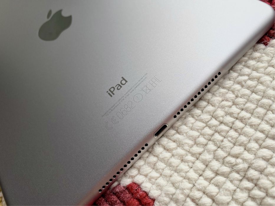 Apple iPad Air 2 Wi-Fi 64GB