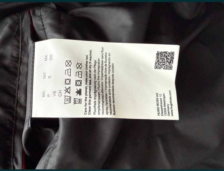 Жилетка Hugo Boss. S