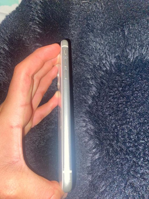 zamienie IPHONE 11