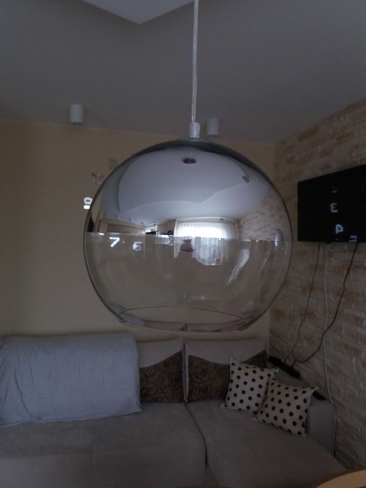 lampa sufitowa duża srebrna kula