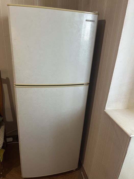 Продам холодильник Samsung
