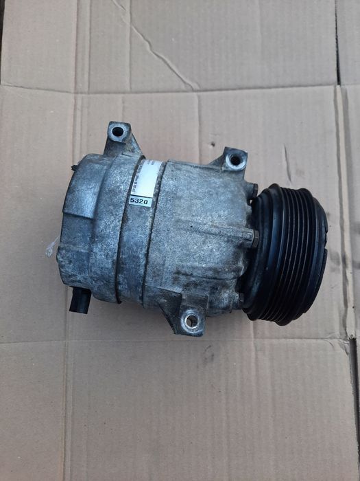 Компресор кондиціонера Renault Dacia Nissan Citroen Peugeot Ford