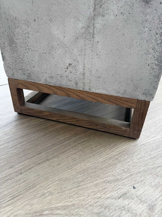 2 duże donice Cube 29x29x39 cm na drewnianej podstawie – taras/balkon - odbiór osobisty