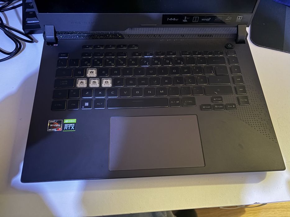ASUS ROG Strix G15 Gaming | Ryzen 7 | RTX 3050 | 16 GB RAM