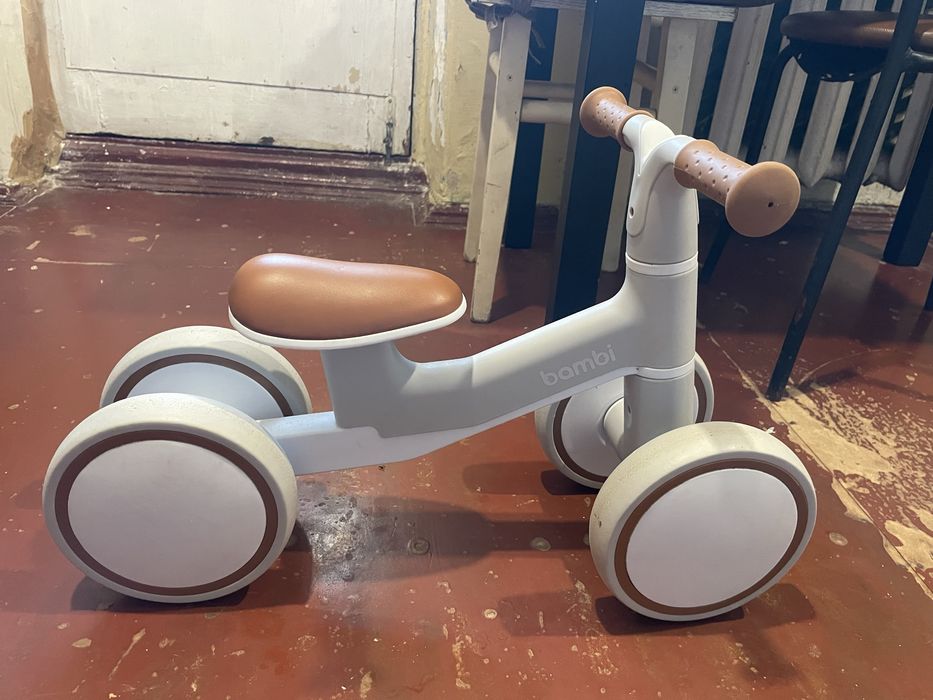 Каталка-толокар від 1 року