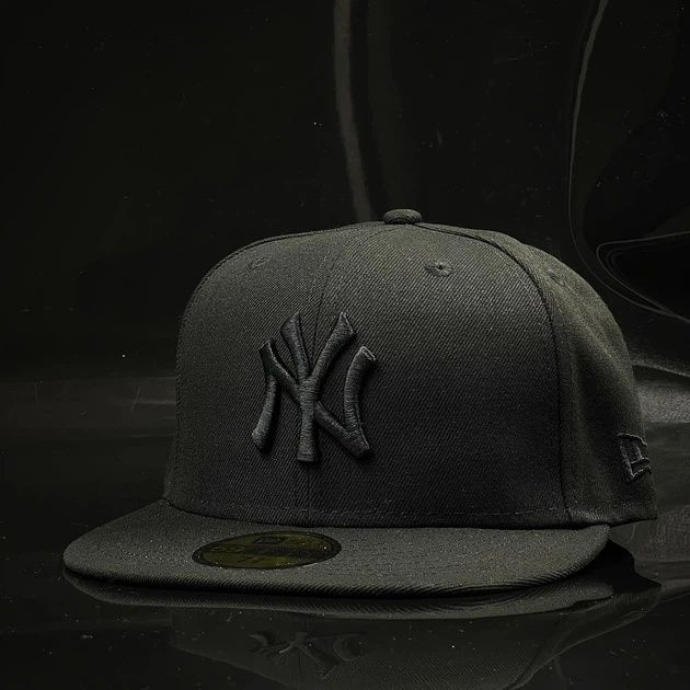 Кепка New Era 59Fifty Black On Black New York Yankees Cap