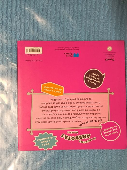 livro as melhores anedotas da Hello Kitty