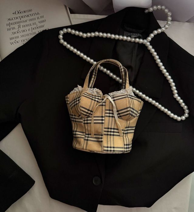 Сумка стильна формована