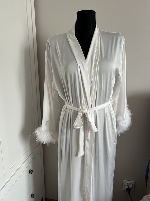 2 szlafroki maxi z puszkiem na przygotowania slubne Envy co.