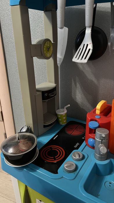 Кухня smoby со звуком+ микроволновка + тостер