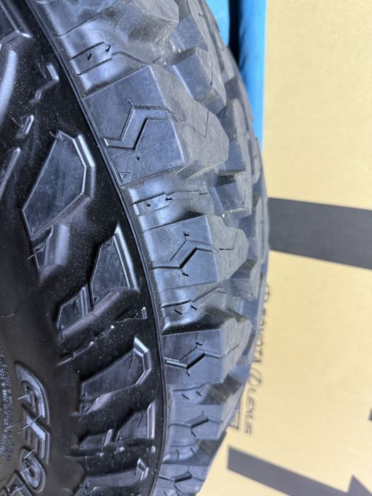 Toyota FJ Cruiser 4Runner Prado Hilux диски та шини мт 255/70R17