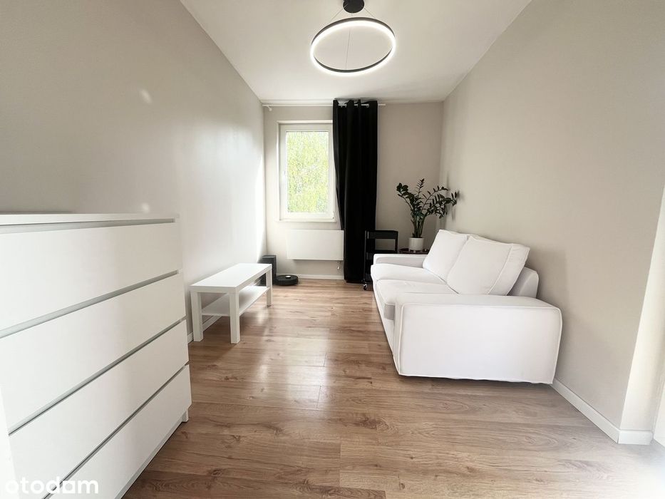 Bądź pierwszym najemcą,2 osobne pokoje i kuchnia,balkon,garaż,Opolska