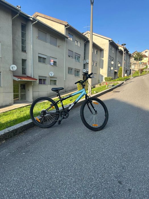 Bicicleta BERG semi nova