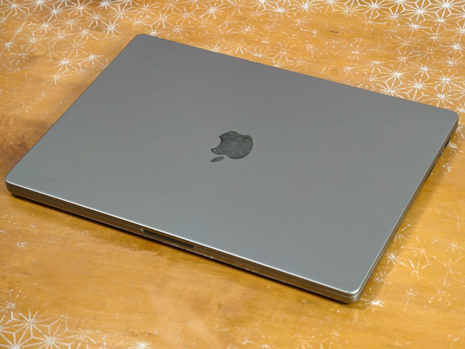 MacBook Pro 16" — M1 Pro 16/512 ГБ, Space Gray