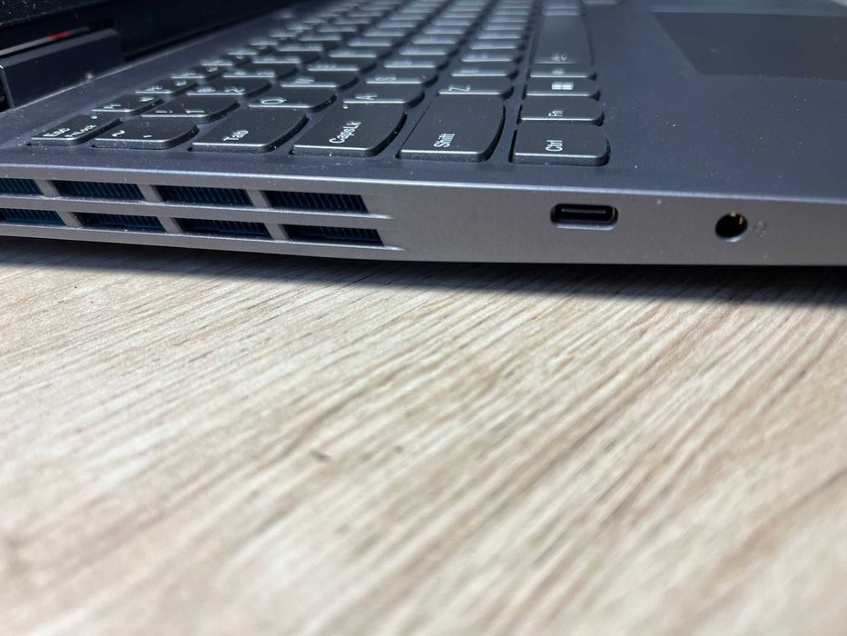 Lenovo LOQ 15.6" 144Hz | RTX 4060 | Ryzen 5 7640HS | 16GB RAM | Win 11