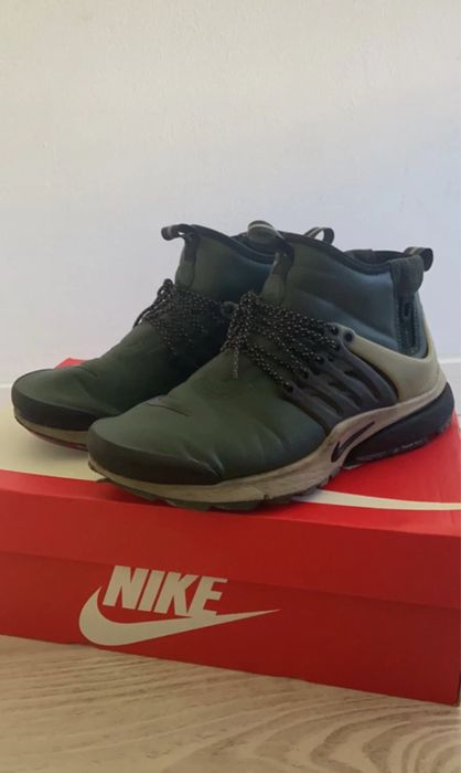 Ténis Nike Air Presto Mid Utility