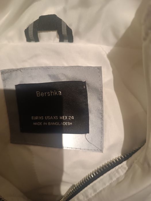 Casaco branco Bershka, tamanho xs