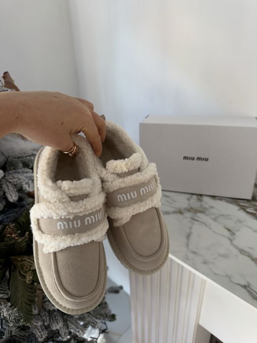 Ugg lux brand miu miu натуральний замш хутро є відеоогляд