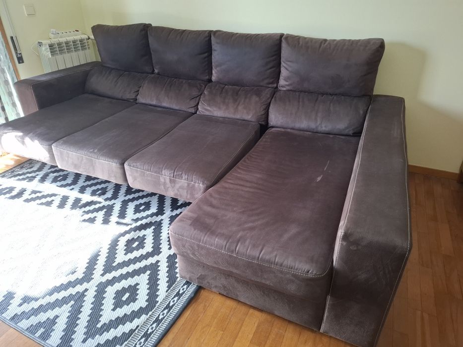 Sofá chaise Lounge em estado novo