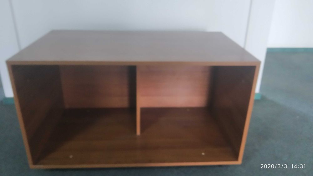 Розпродаж меблів офіс різних