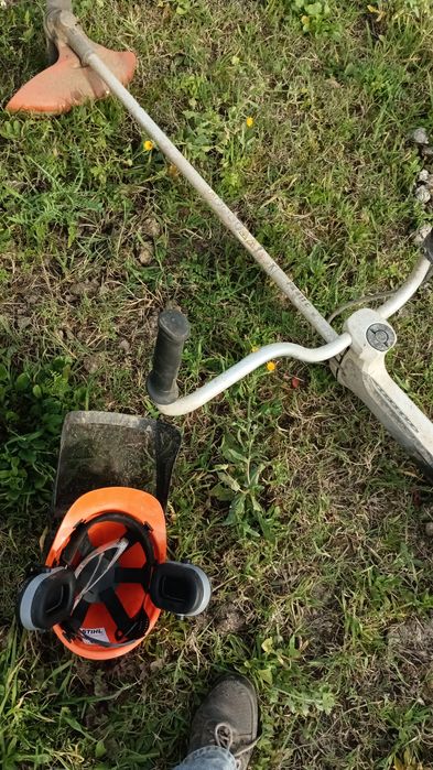 Serviço limpeza terreno/jardins