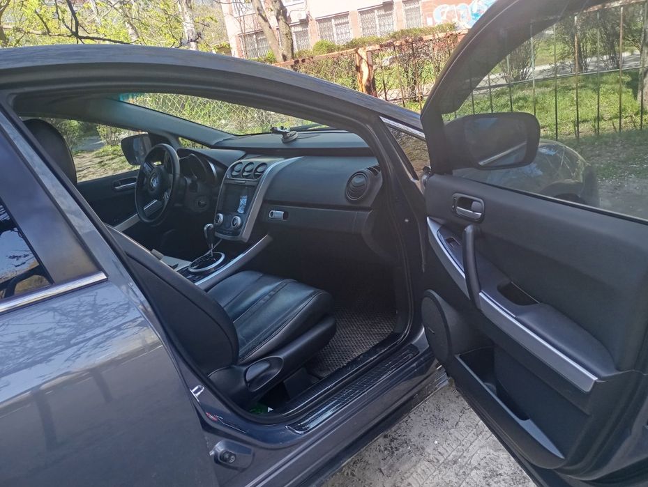 Продам Mazda CX-7