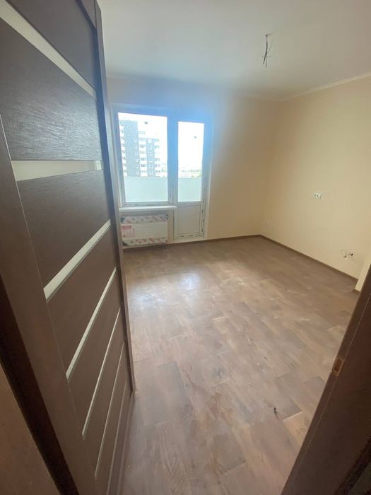 Зданий! 43м+балкон з кухні з ремонтом  Навігатор Коноплянська