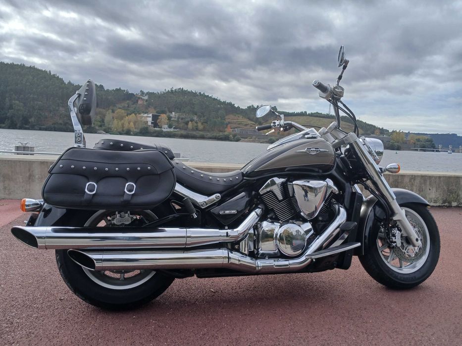 Suzuki Intruder VLR1800 edição limitada