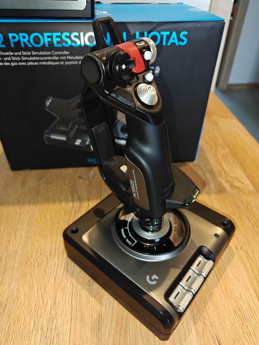 Logitech X-52 Pro HOTAS