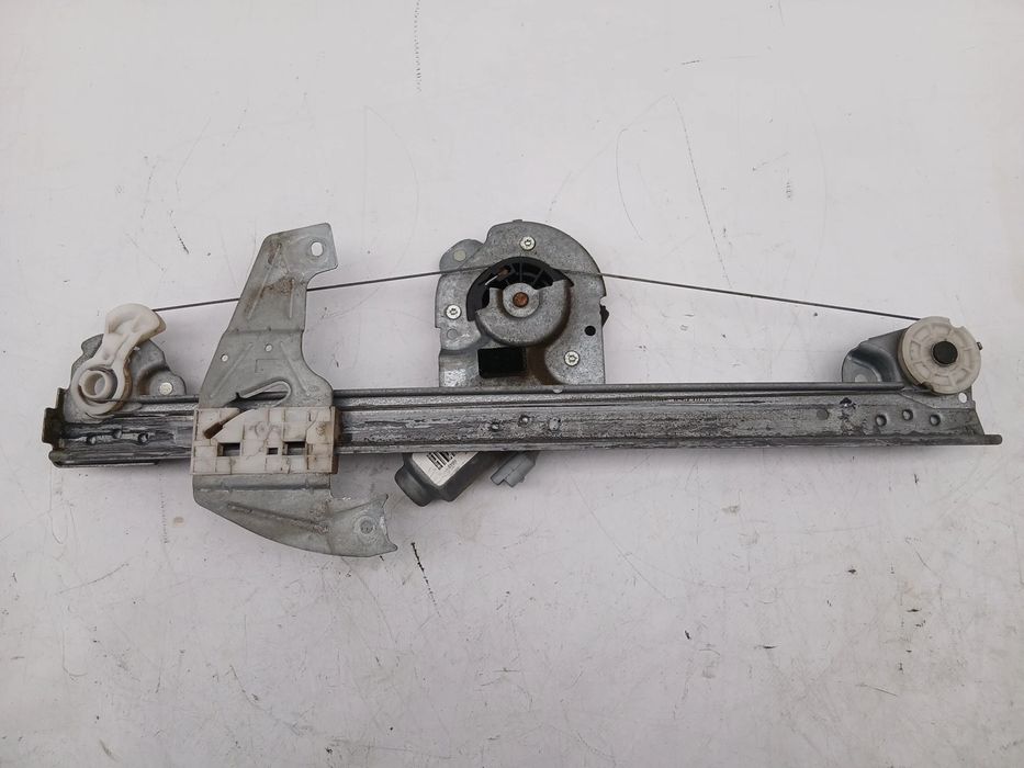 Elevador vidros frente esquerdo PEUGEOT 107