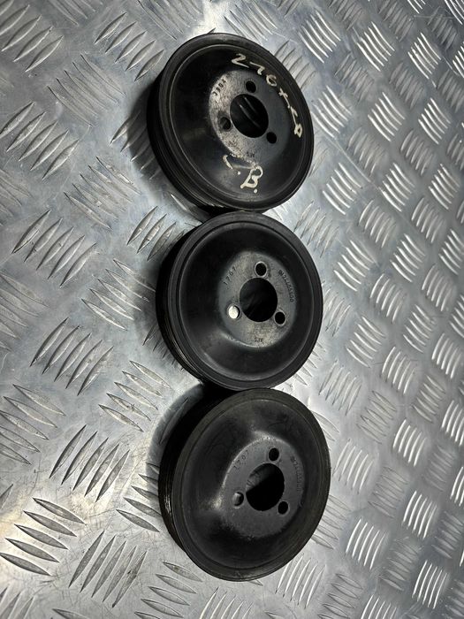 Шкив помпи охлаждения opel astra h  zafira b 1.6 1.8 z16xer 24405900