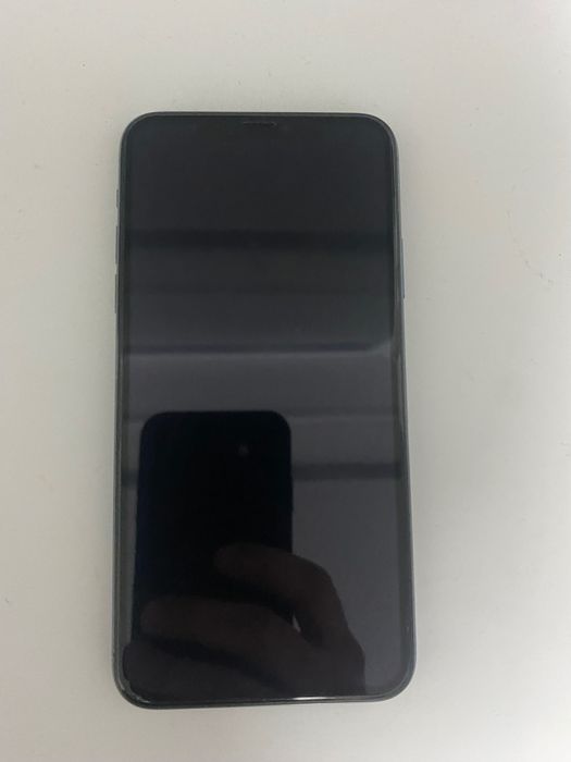 Продам Айфон 11 про макс