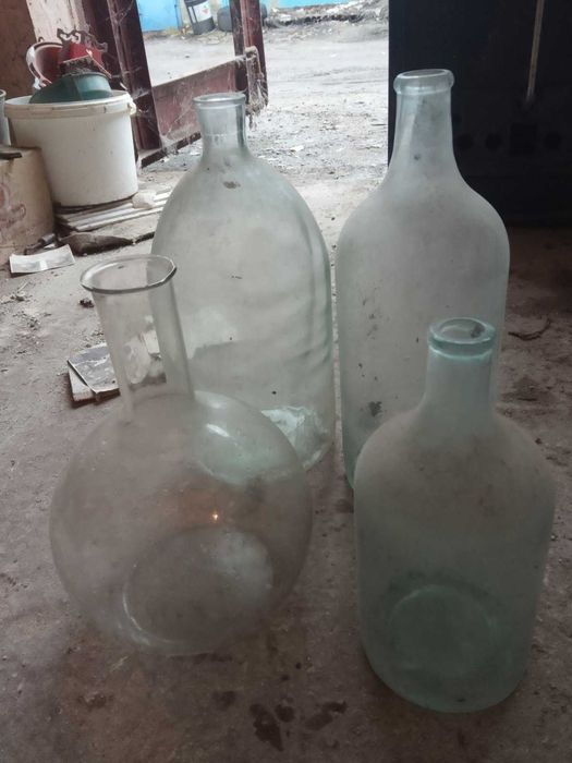 Продам бутли 5л., 4л., 2л.