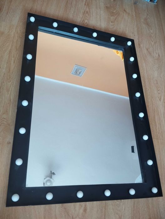 Lustro wiszące 50cm x 70cm