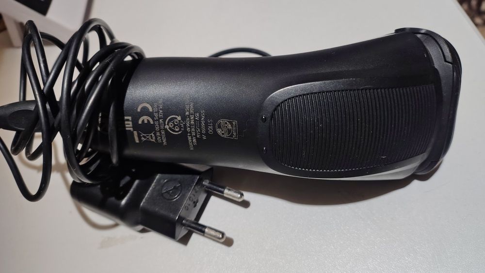 Електробритва Philips