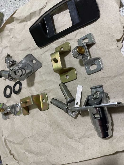 замки ваз багажника двери цугалики 2101.21011