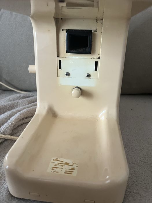 Máquina de café em grão Ariete