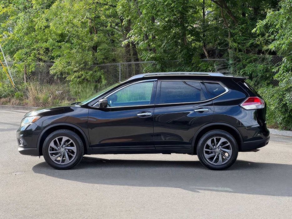 NISSAN ROGUE      2017