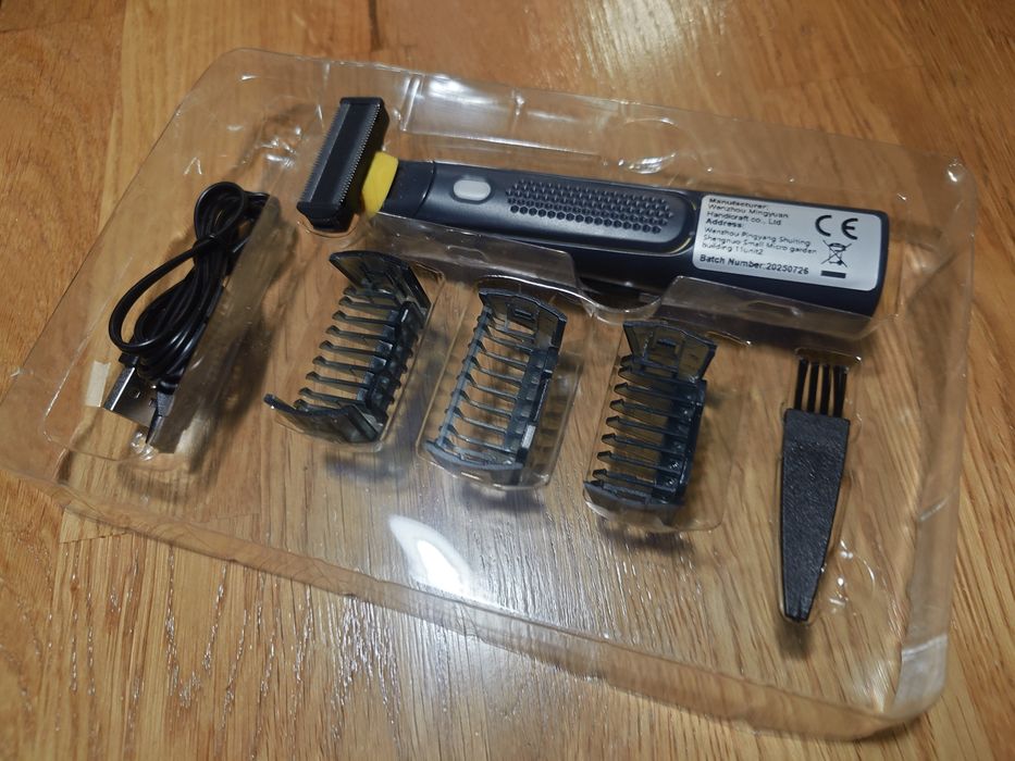 Trymer do przystrzyżenia  brody.