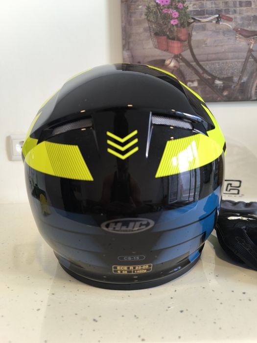 Capacete HJC junior e luvas alpinestar