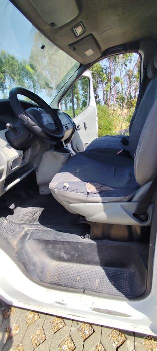 Renault Trafic 2003 comercial 3 lugares | motor novo | embraiagem nova | inspeção