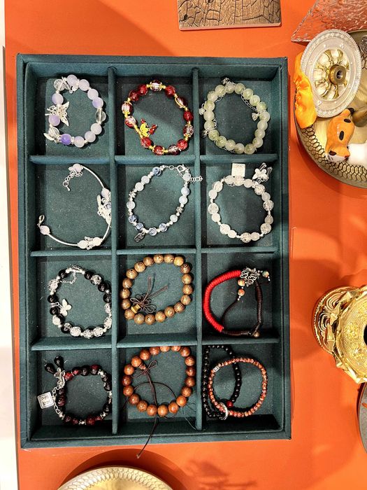 Pulseiras em saldo total, venda em lote abaixo do custo Bracelets